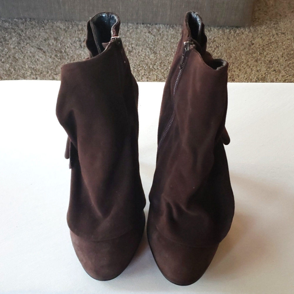 Aldo suede brown booties in size 38